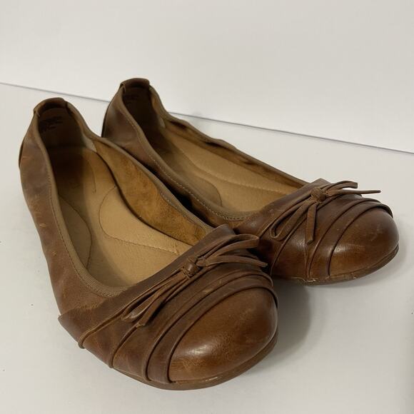 Born Ballet Flats Womens 8.5 39 Brown Leather Slip On Bow Casual Shoes - Picture 1 of 12